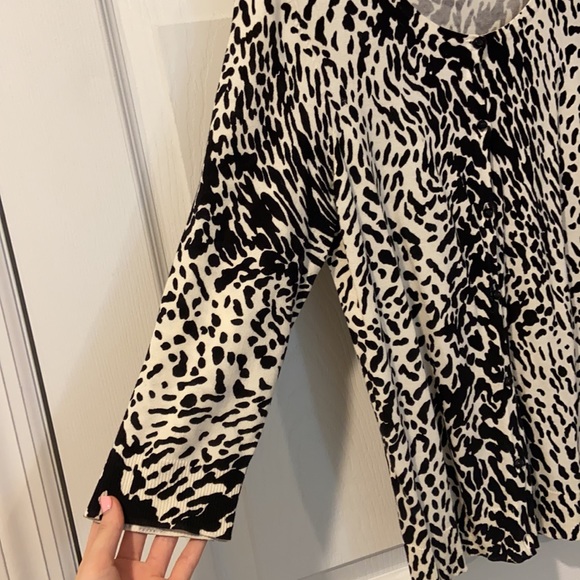 Talbots Animal Print 3/4 Sleeve Sweater Size S - Picture 4 of 11